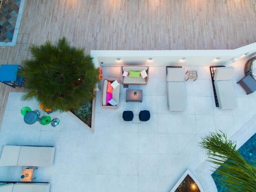 Апартаменты Flisvos Royal Hotel & Suites 4*