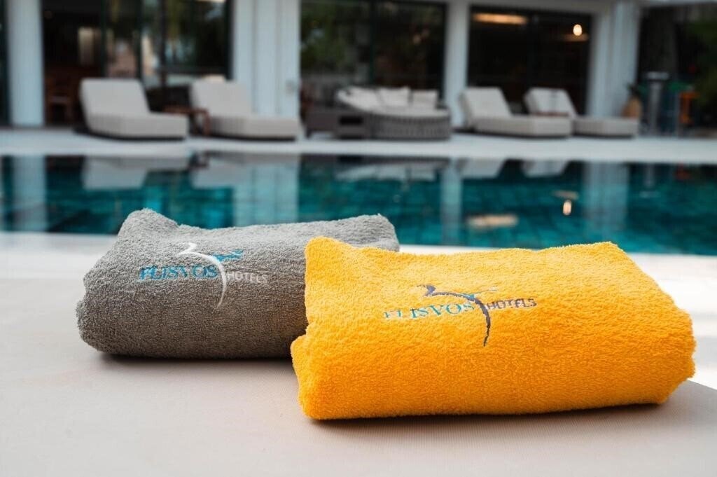 Территория Flisvos Royal Hotel & Suites 4*