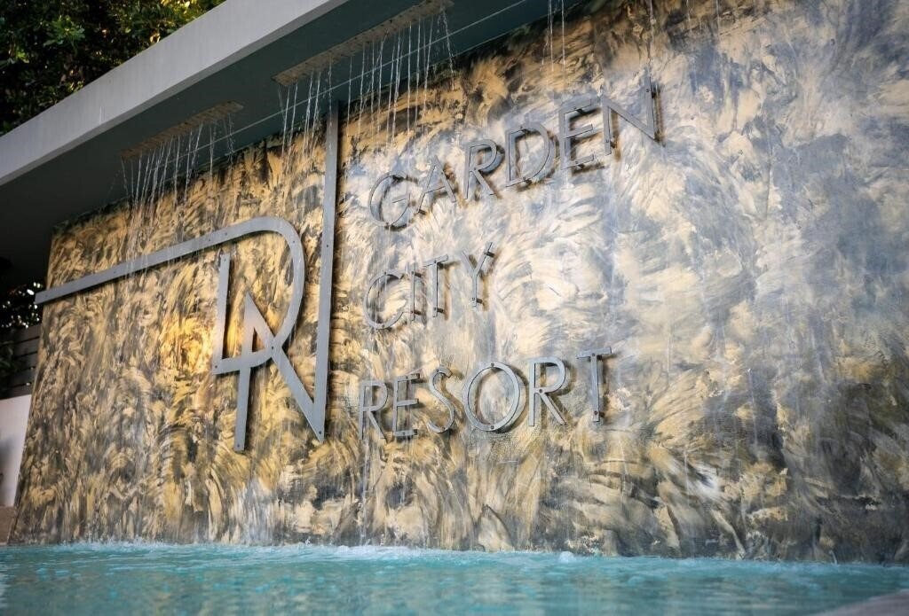 Апартаменти Garden City Resort 5*