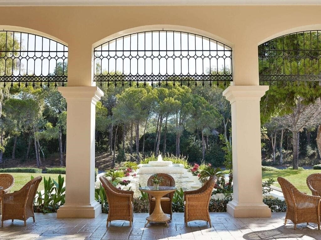 Апартаменты Olympia Oasis 4*