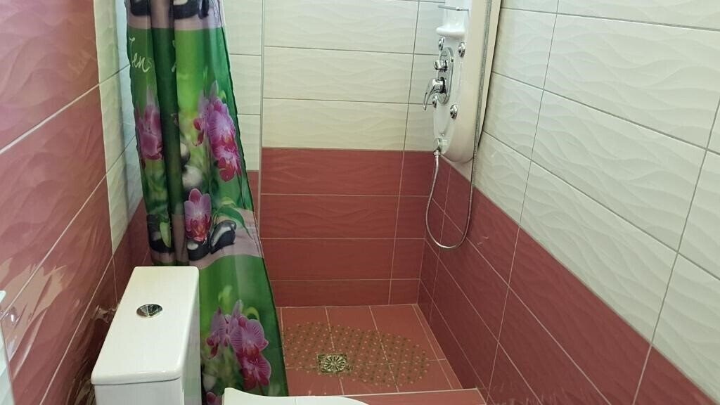 Апартаменты White Rose Hotel 3*