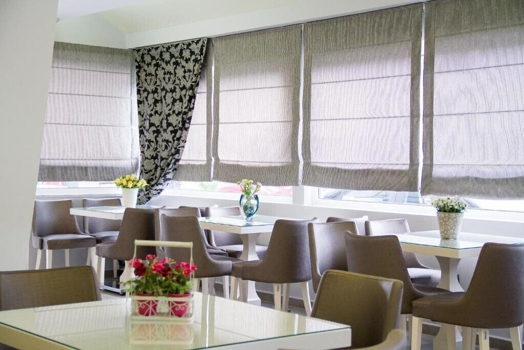 Панорама Rodon Hotel 3*