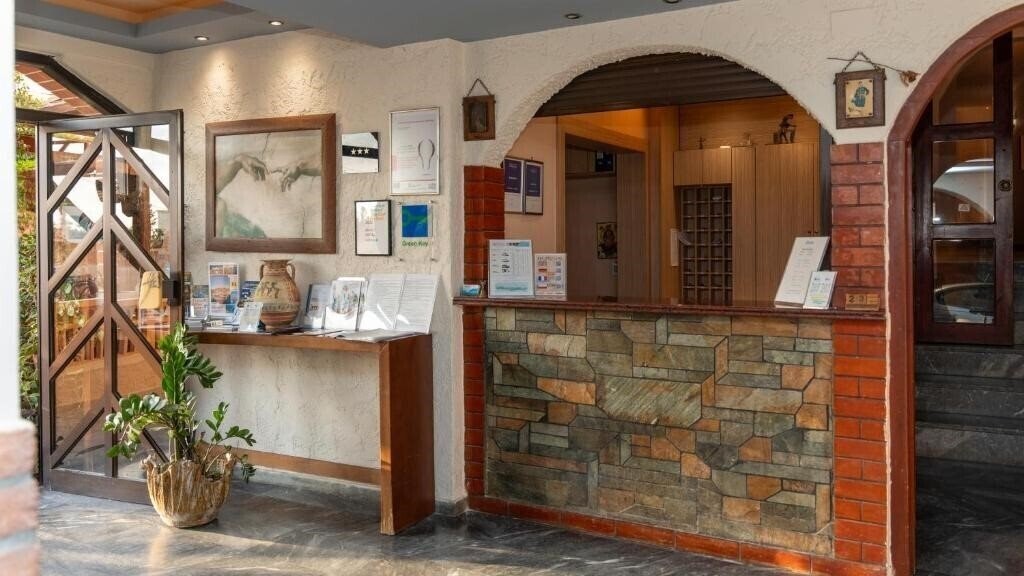 Апартаменты Erato Hotel 2*