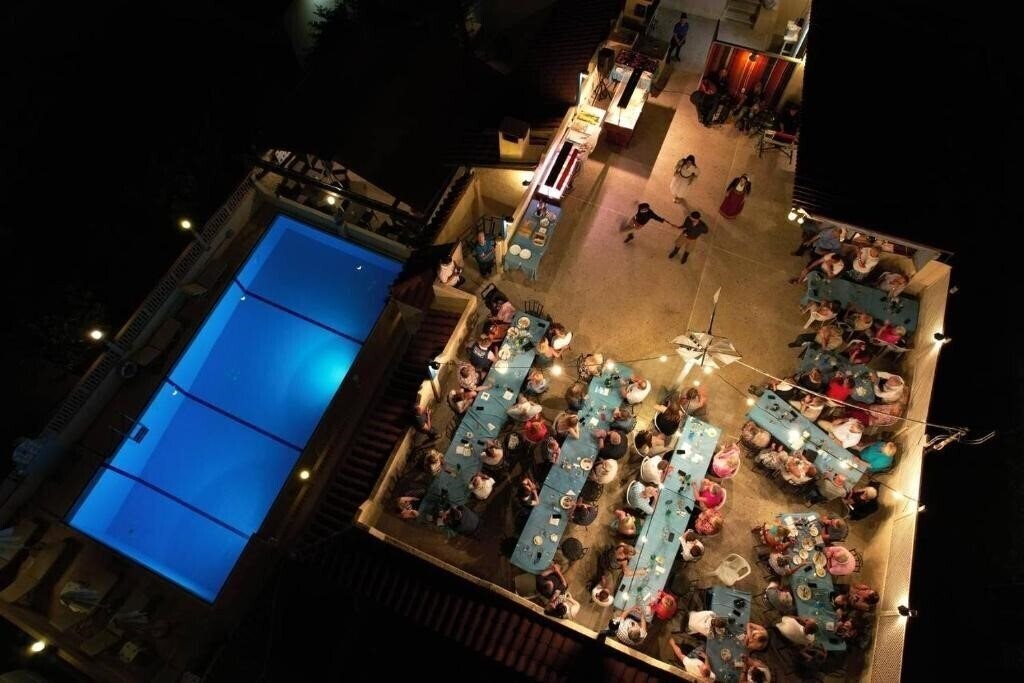 Панорама Erato Hotel 2*