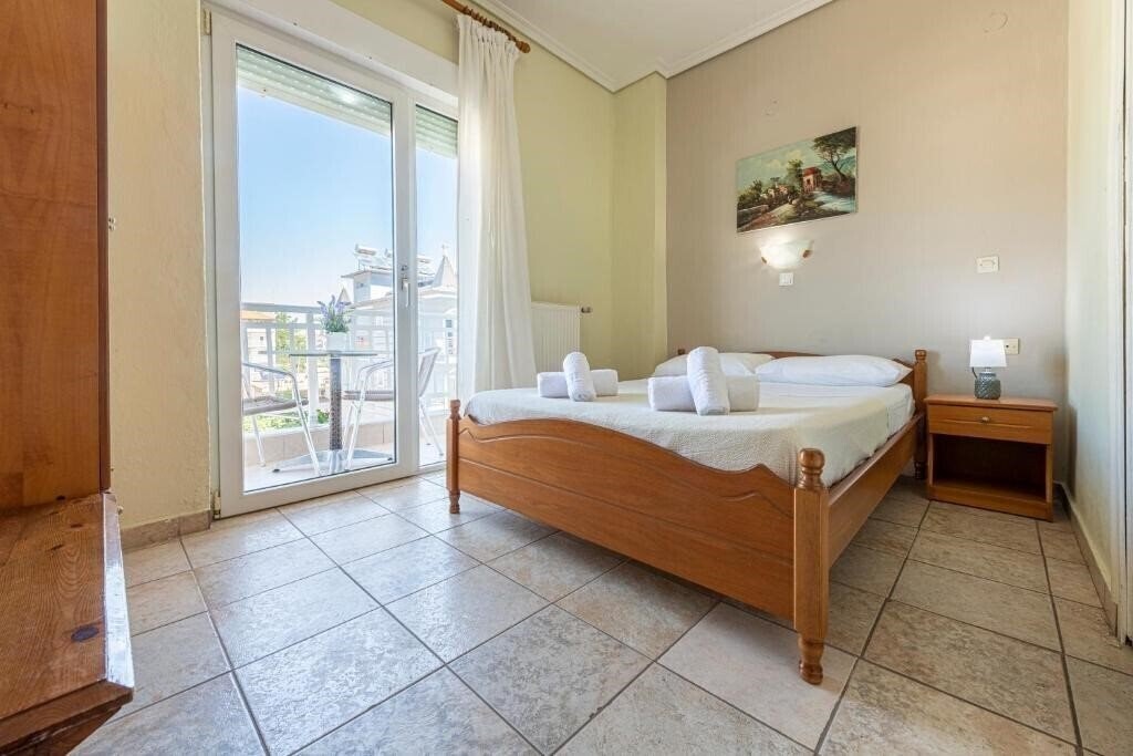 Отель Lucia Hotel Paralia 3*