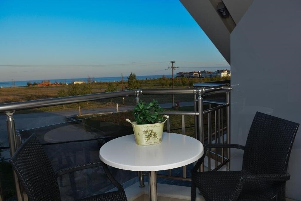 Панорама Epavlis Eleftheriadi Hotel 4*