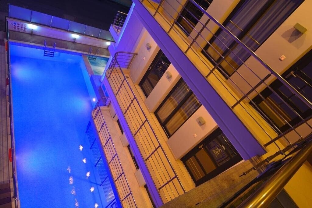 Апартаменты Panorama Inn 2*