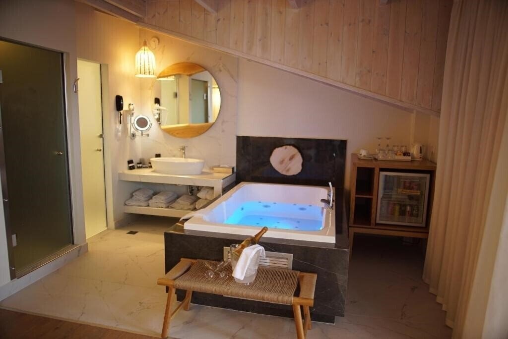 Вид Litohoro Olympus Resort Villas & SPA 4*