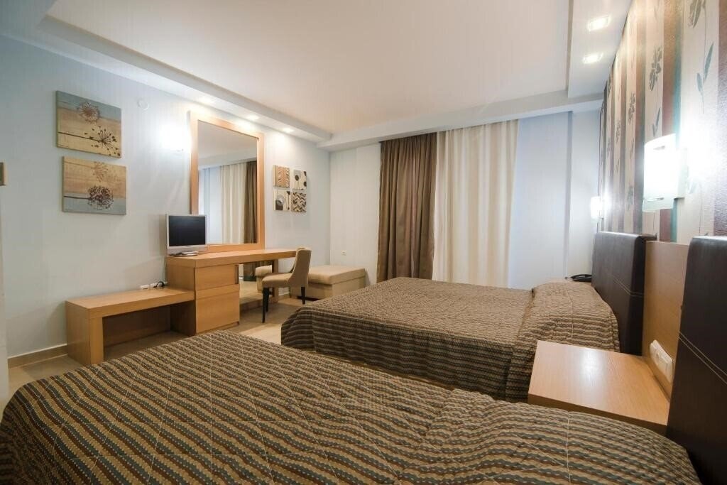 Апартаменти Mistral 3*