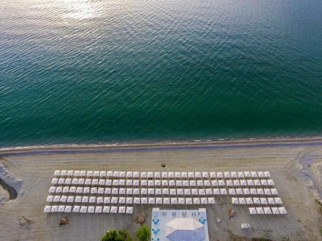 Апартаменты Olympian Bay Grand Resort 4*
