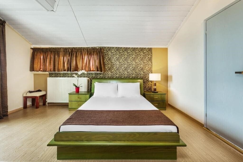 Панорама Amfion Hotel (ex. Xenios Amfion) 3*