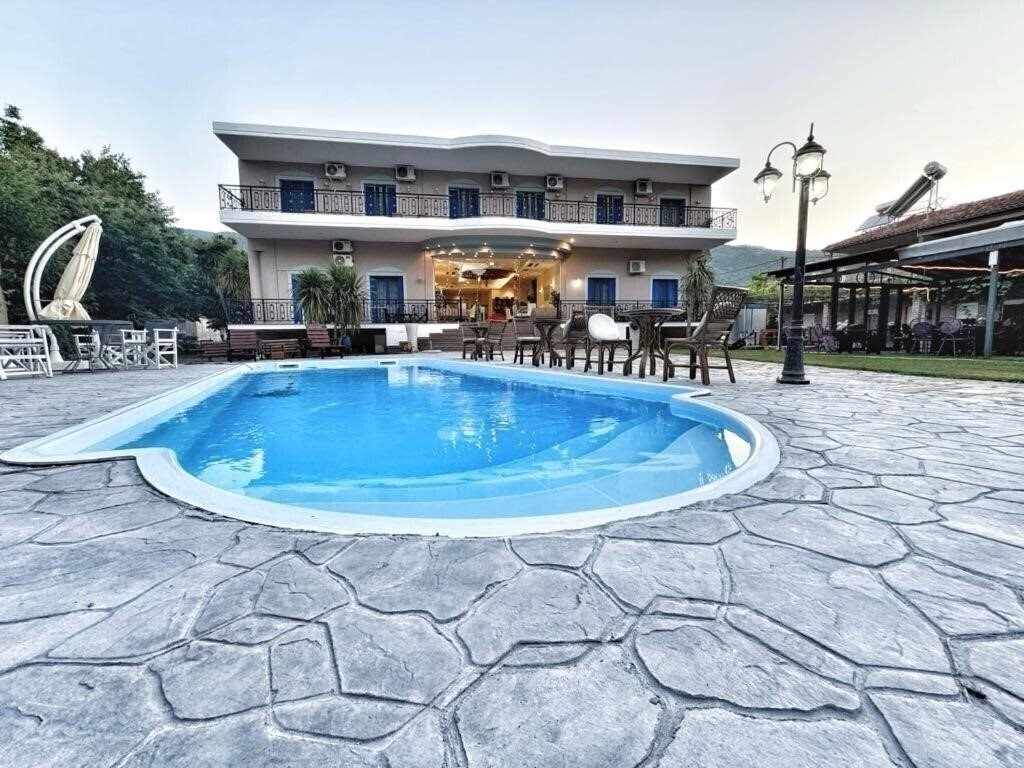 Готель Hlidi 3*