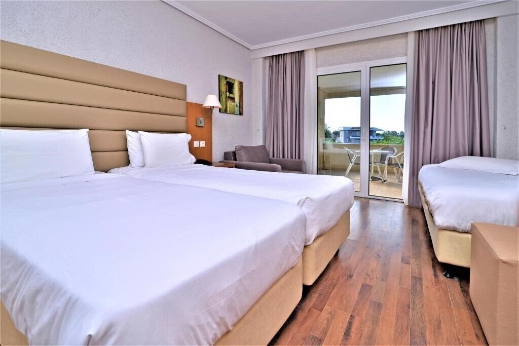 Панорама Poseidon Palace Hotel 4*