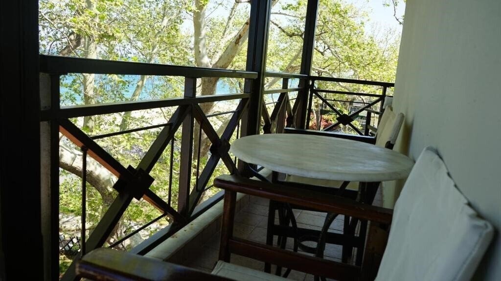 Територія Morfeas Hotel 2*