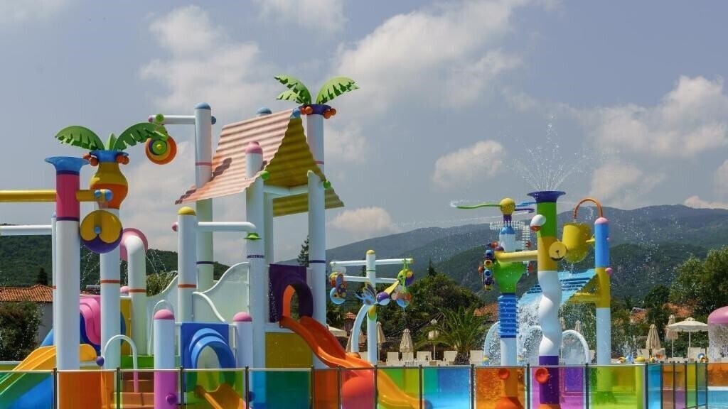 Панорама Cronwell Platamon Resort 5*