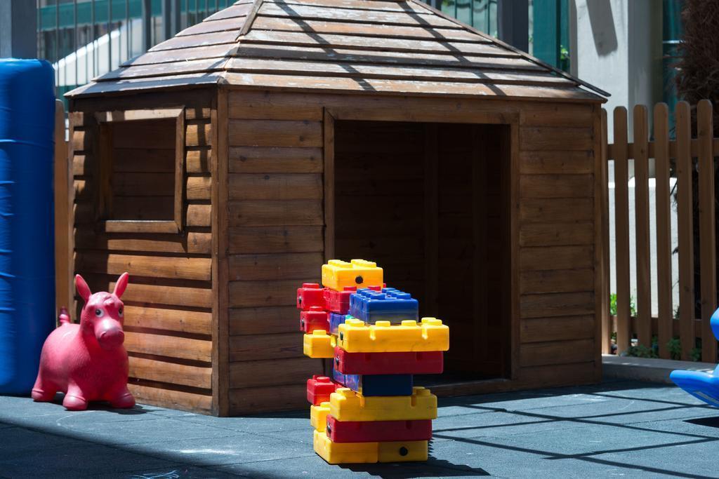 Апартаменти Bio Hotel Suites 4*