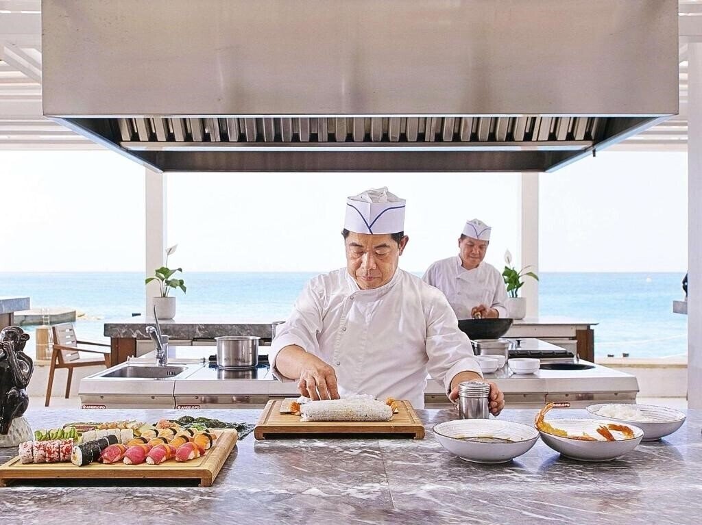 Панорама Grecotel Lux Me White Palace 5*