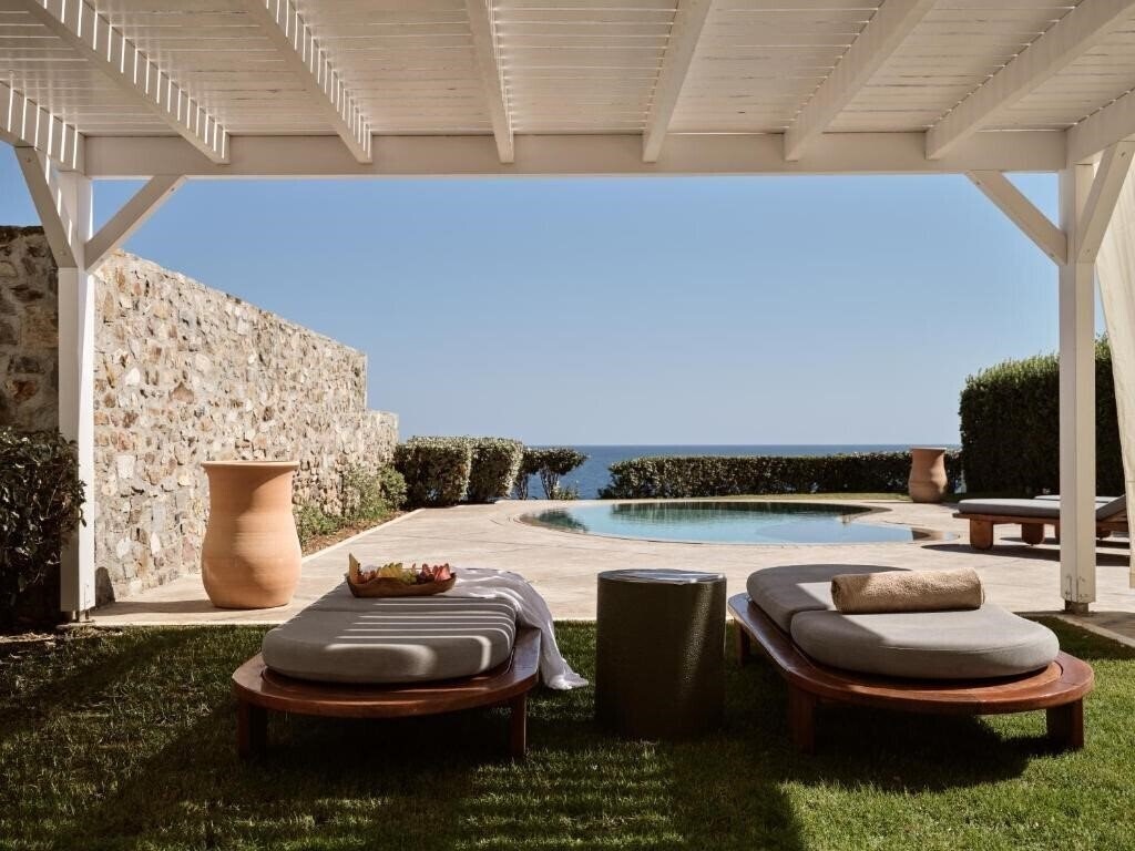 Апартаменты The Royal Blue Resort 5*