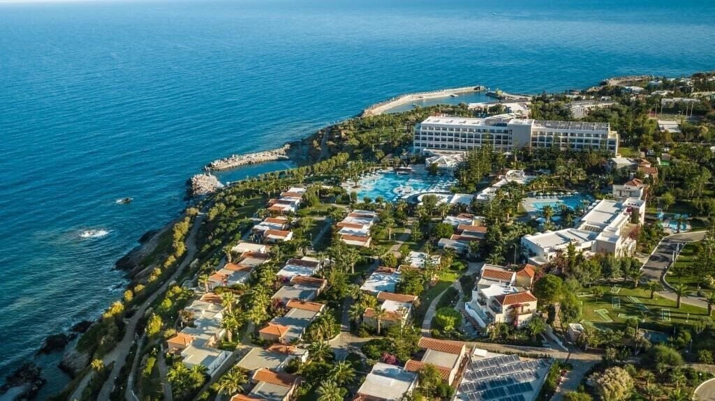 Территория Iberostar Creta Panorama 4*