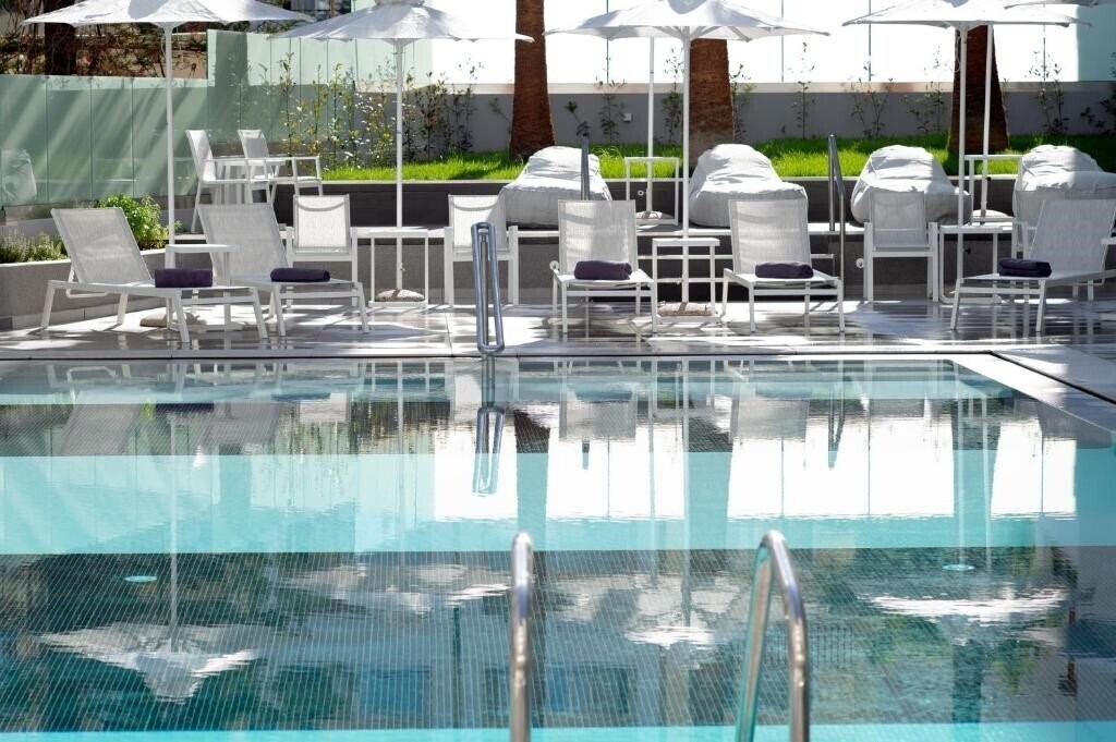 Апартаменты Melrose Hotel 4*