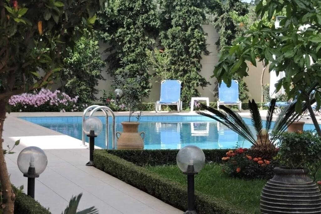 Панорама Golden Rose Suites 3*