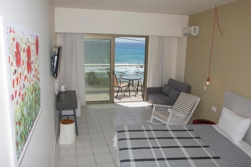 Фотографія Creta Mare Hotel 2*