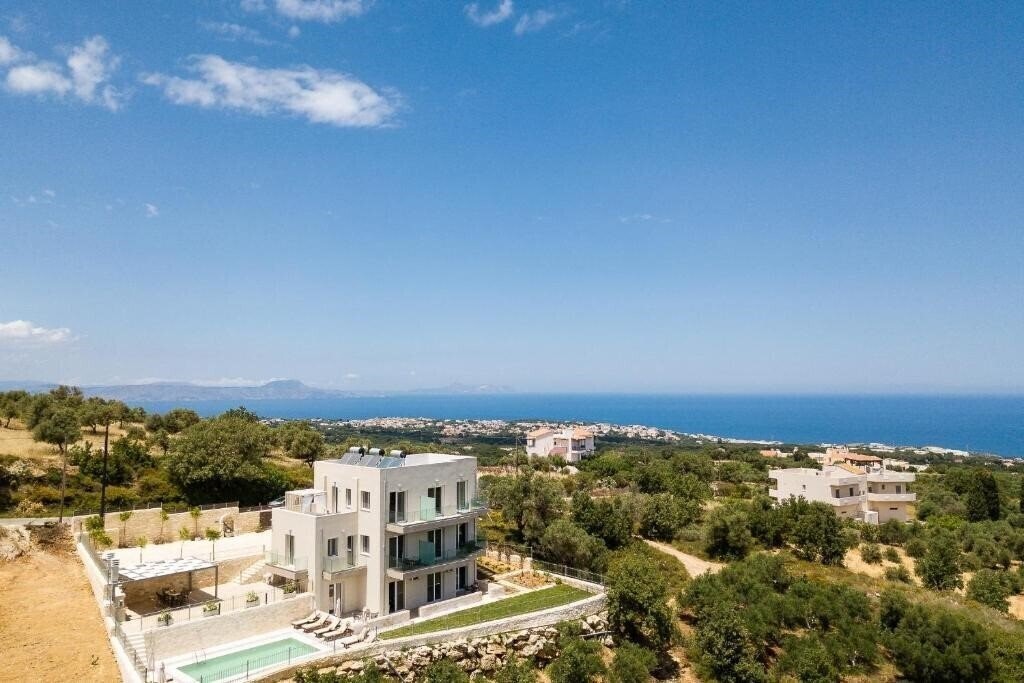 Апартаменты Vigla Suites 4*