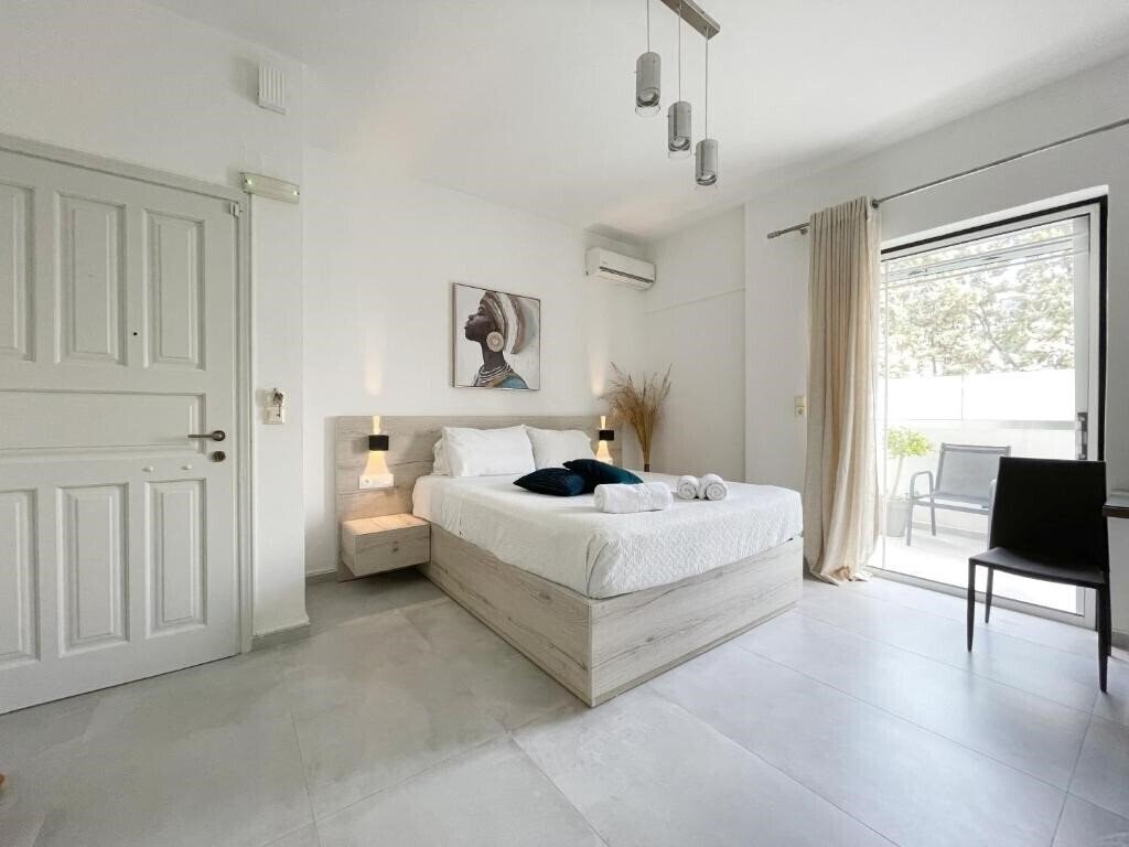 Фотографія Sunset Loft Suite & Studios (ex. Sunset Apartments) 4*