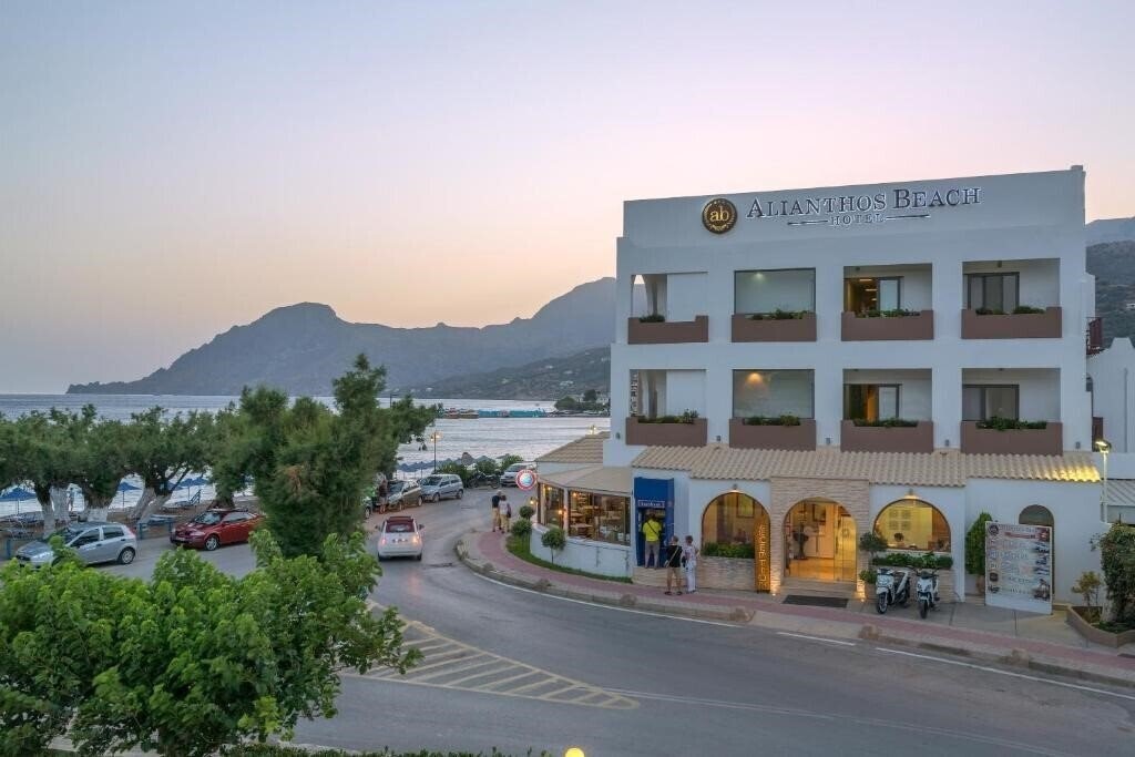 Вид Alianthos Beach Hotel 3*