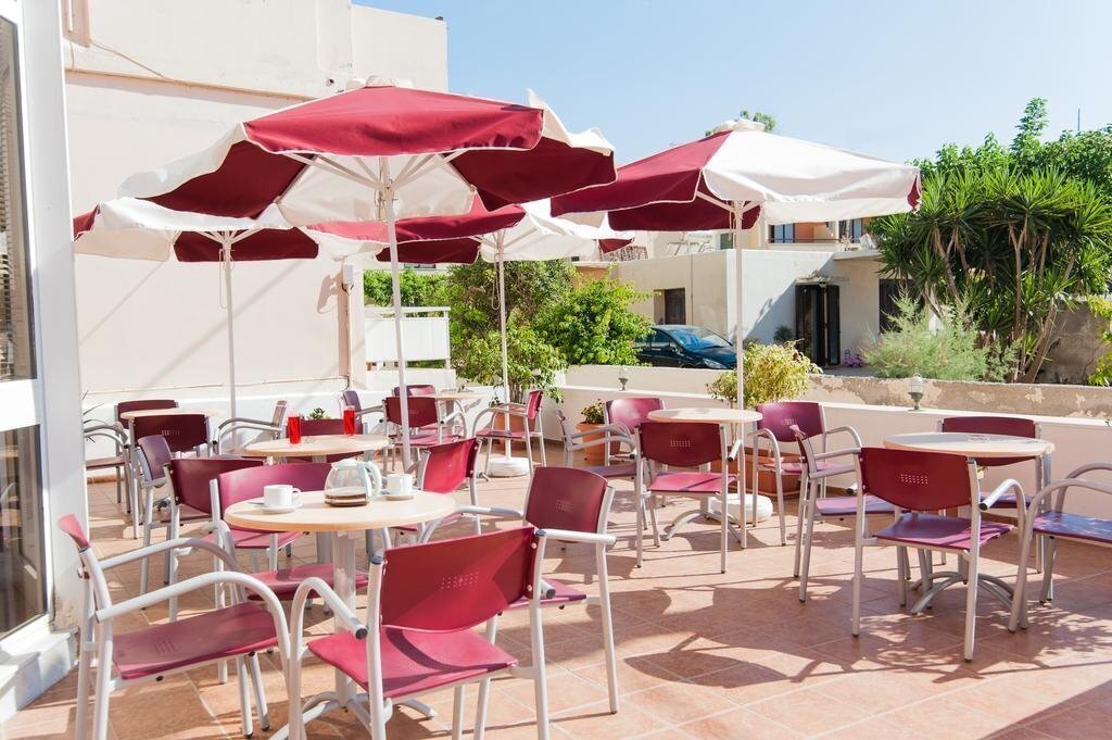 Вид Daisy Hotel Apartments 2*