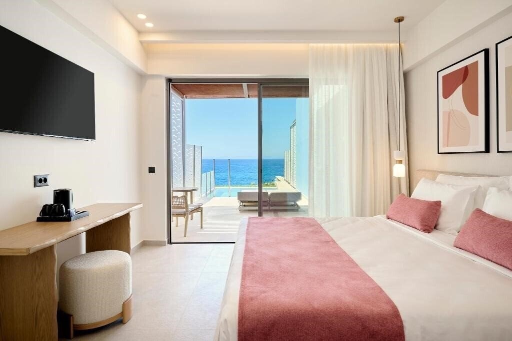 Фото Iberostar Waves Creta Panorama & Mare 4*