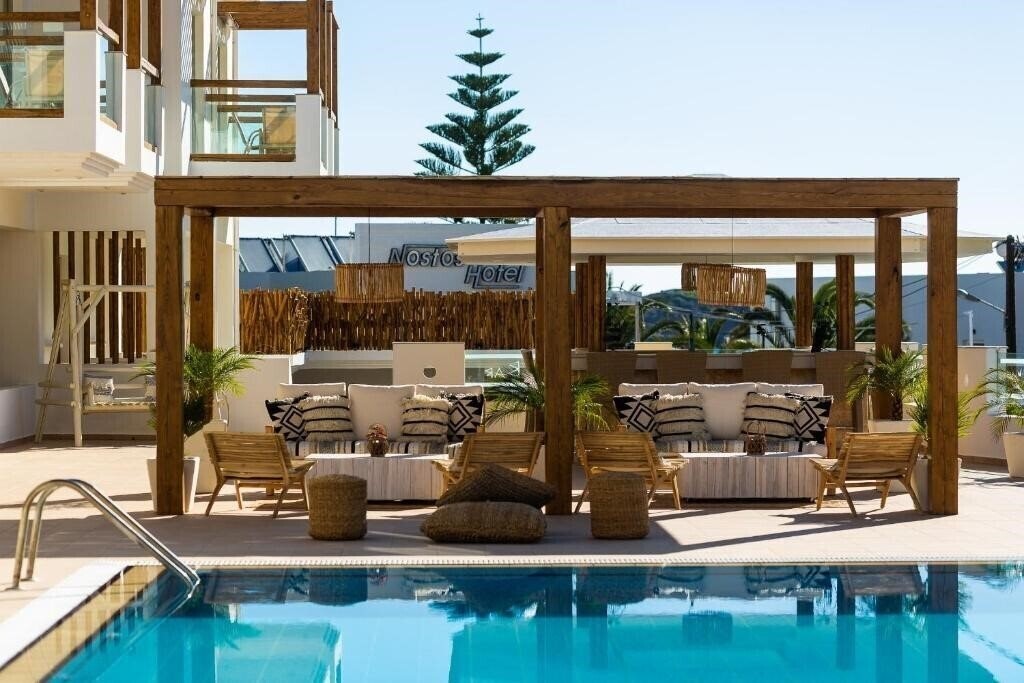 Территория Nostos Beach Boutique Hotel 4*
