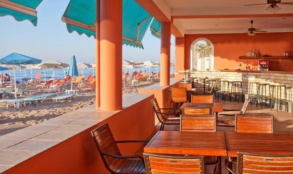 Вид Dedalos Beach Hotel 3*