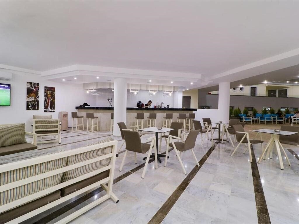 Вид Harmony Rethymno Beach Hotel 4*