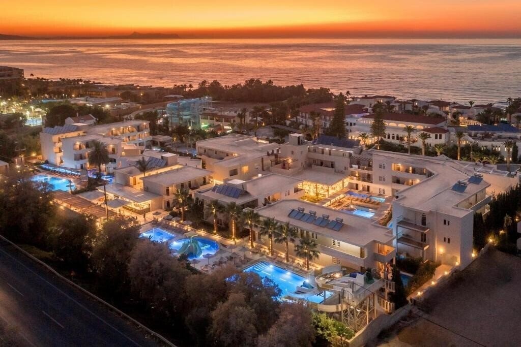 Отель Zeus Hotels Ydoria Resort 4*