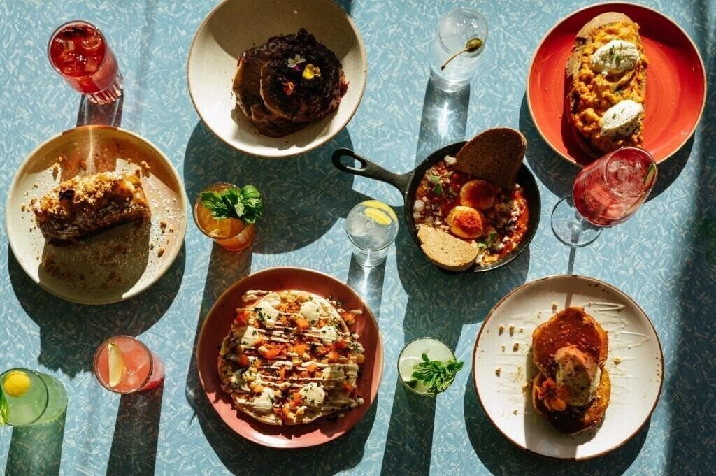 Вид The Caravan 1*