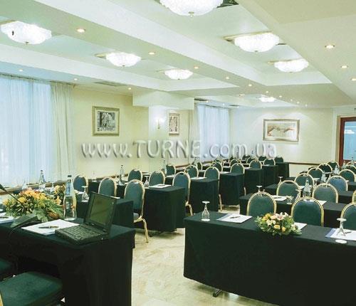 Картинка Mediterranean Palace 5*