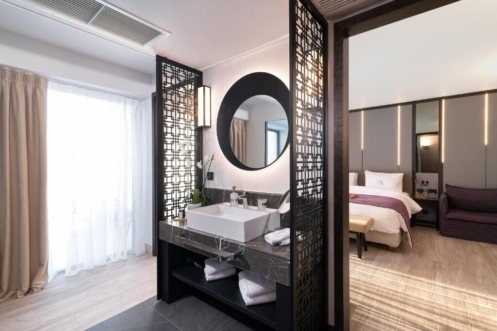 Апартаменты S Hotel Boutique 5*