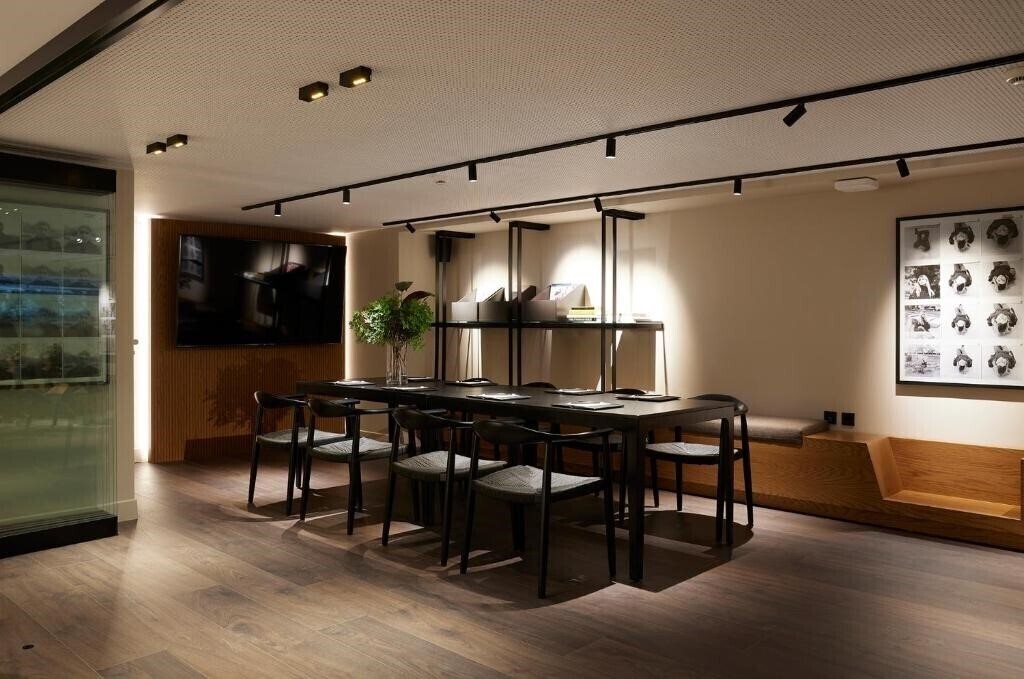 Панорама Teight 4*