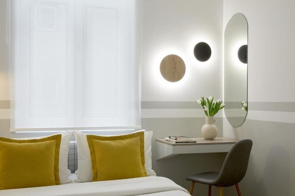 Панорама Luxembourg Hotel 3*