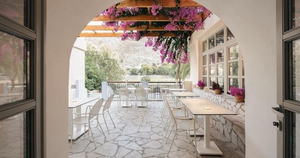 Картинка Pedi Beach Hotel 3*