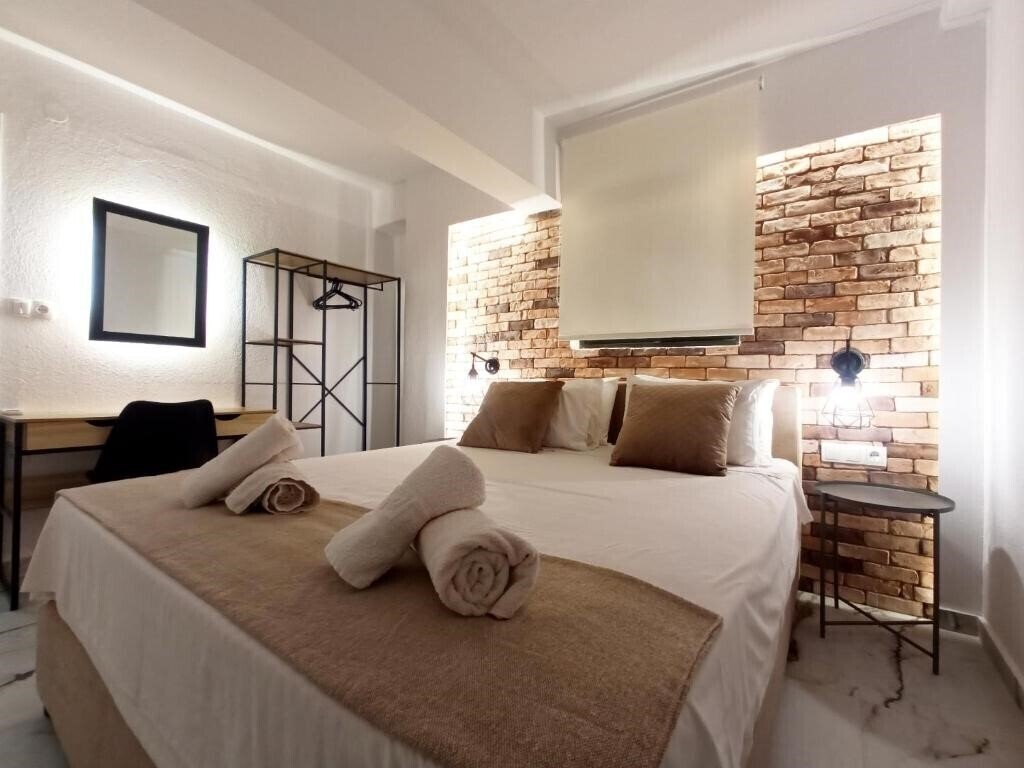 Апартаменты Salonikiou Beach Deluxe Apartments 3*