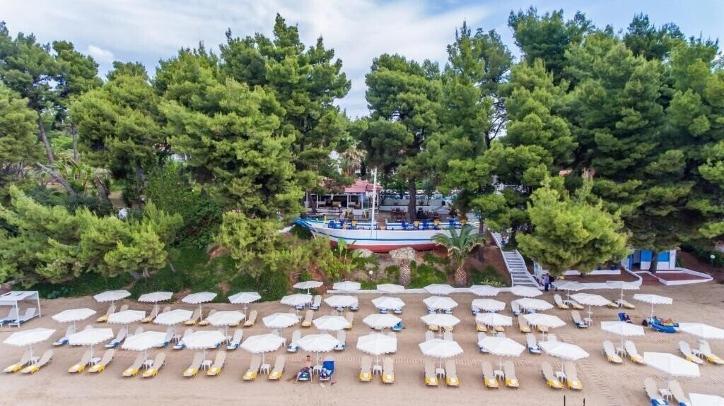 Апартаменты Porfi Beach 3*