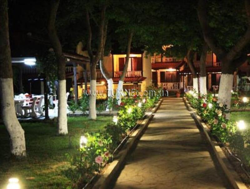 Территория The Roses Apt 2*