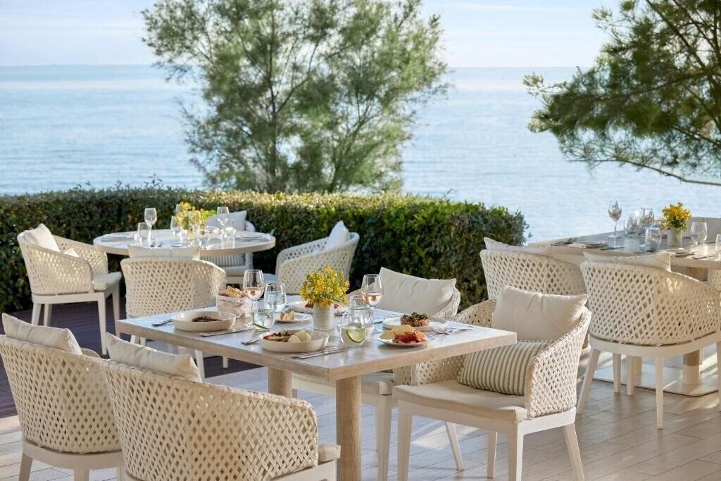 Панорама Ikos Olivia 5*