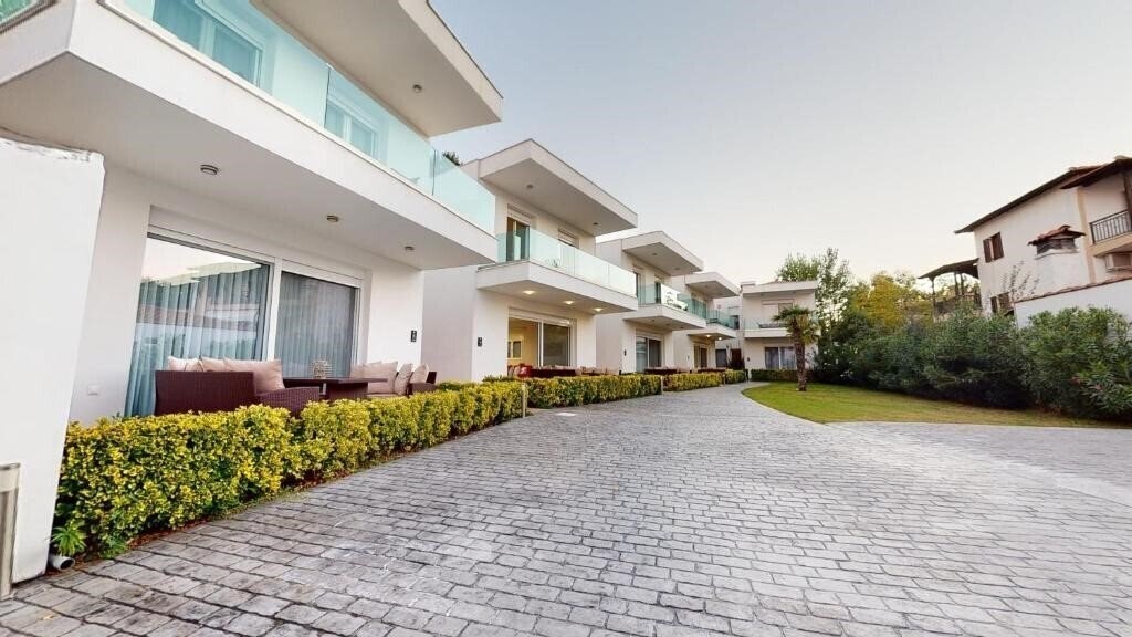 Вид Acrotel Porto Brava Luxury Villas 4*