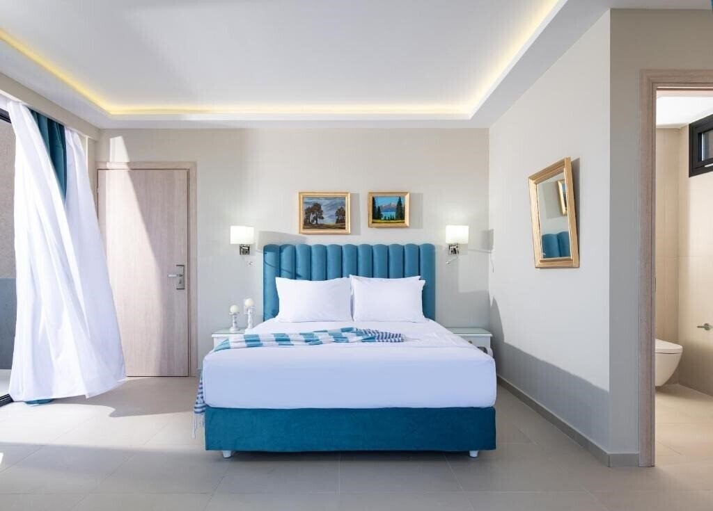 Апартаменты Light Blue Luxury Apartments 3*