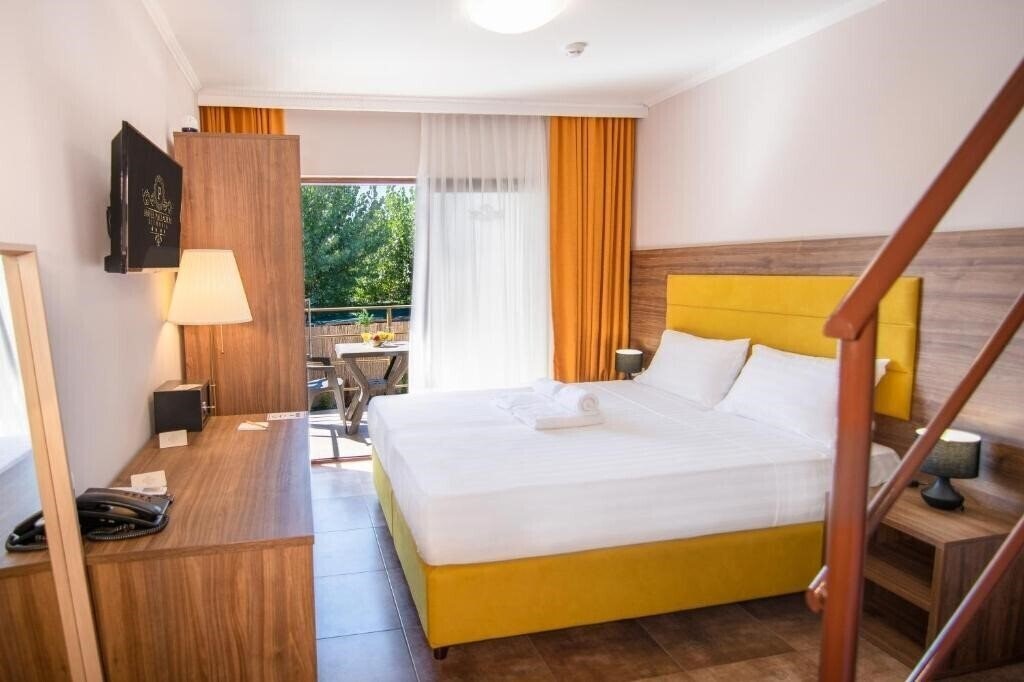 Вид Palladium Sithonia 4*