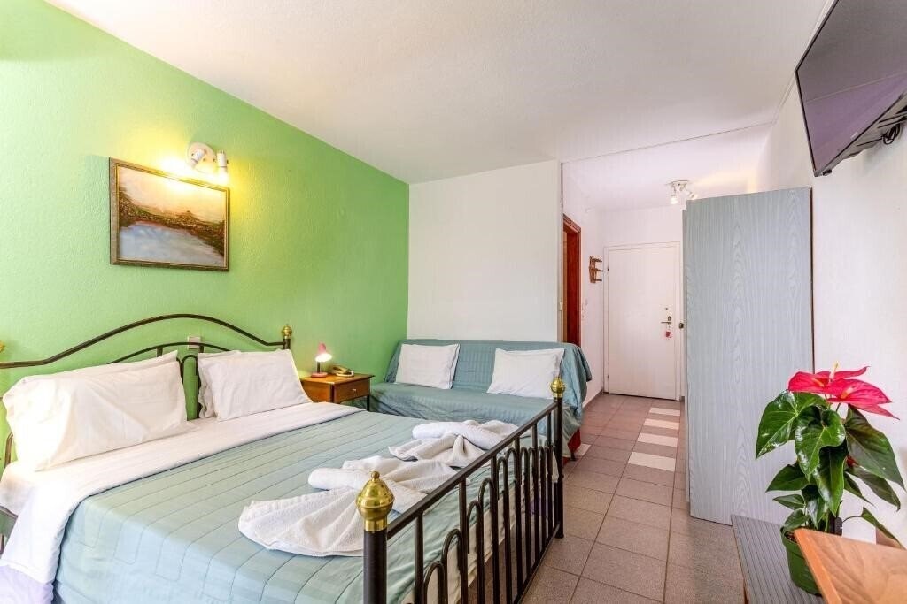 Вид Melissa Gold Coast Hotel 2*