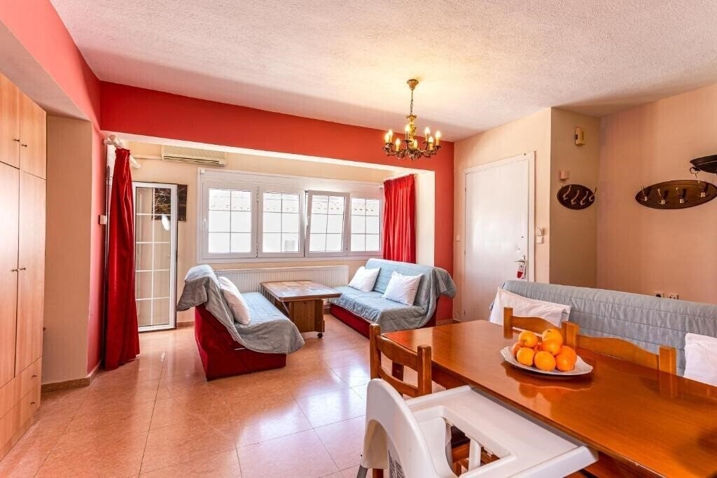 Територія Melissa Gold Coast Hotel 2*